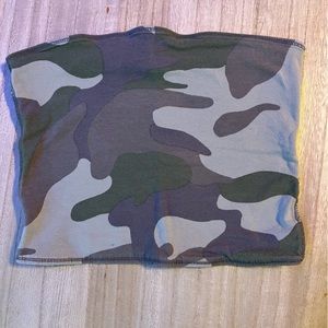 Hollister irreversible tube top🤎